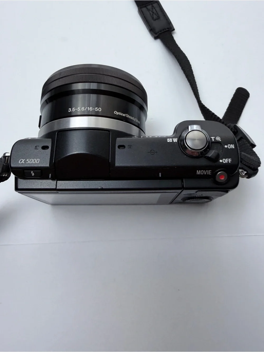Sony alpha a5000